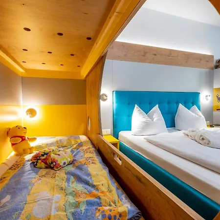 Familotel Mein Krug 3* Варменштайнах