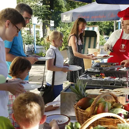 Отель Familotel Mein Krug