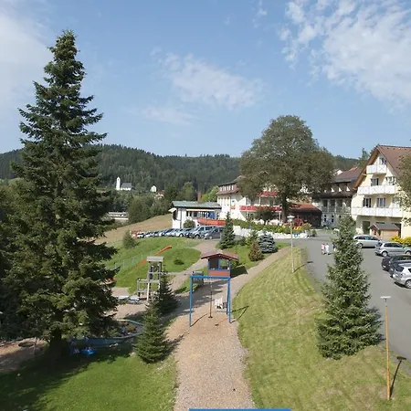 Familotel Mein Krug 3* Варменштайнах