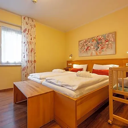 Familotel Mein Krug 호텔 3*