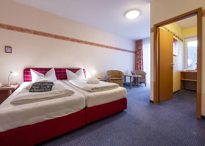 מלון Familotel Mein Krug 3*